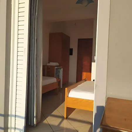 Chicago ホテル Sarandë