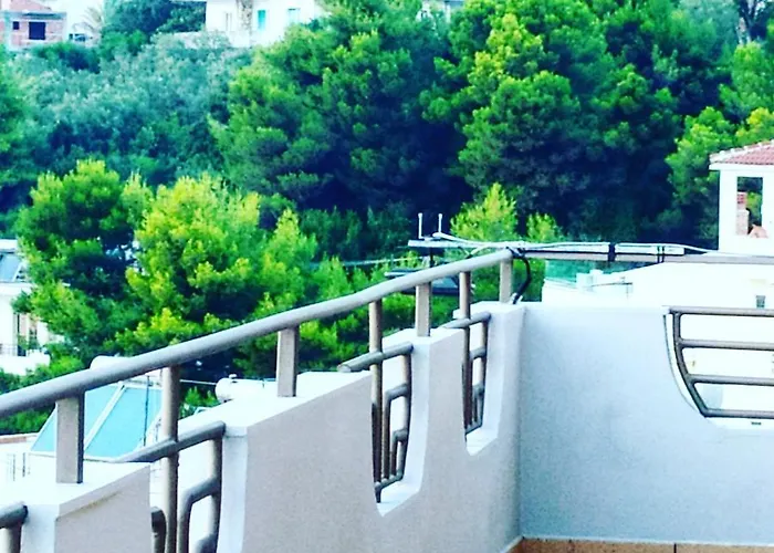 Chicago Hotel Saranda