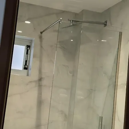 Chicago Hotel 3*